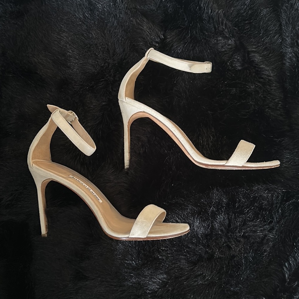 Manolo Blahnik stiletto high heels